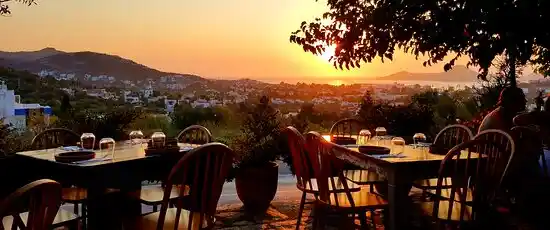 Bistro Kavanozlarıyla Ev Dekorasyonunda Şıklık ve Çok Yönlülük Sağlama Yöntemleri