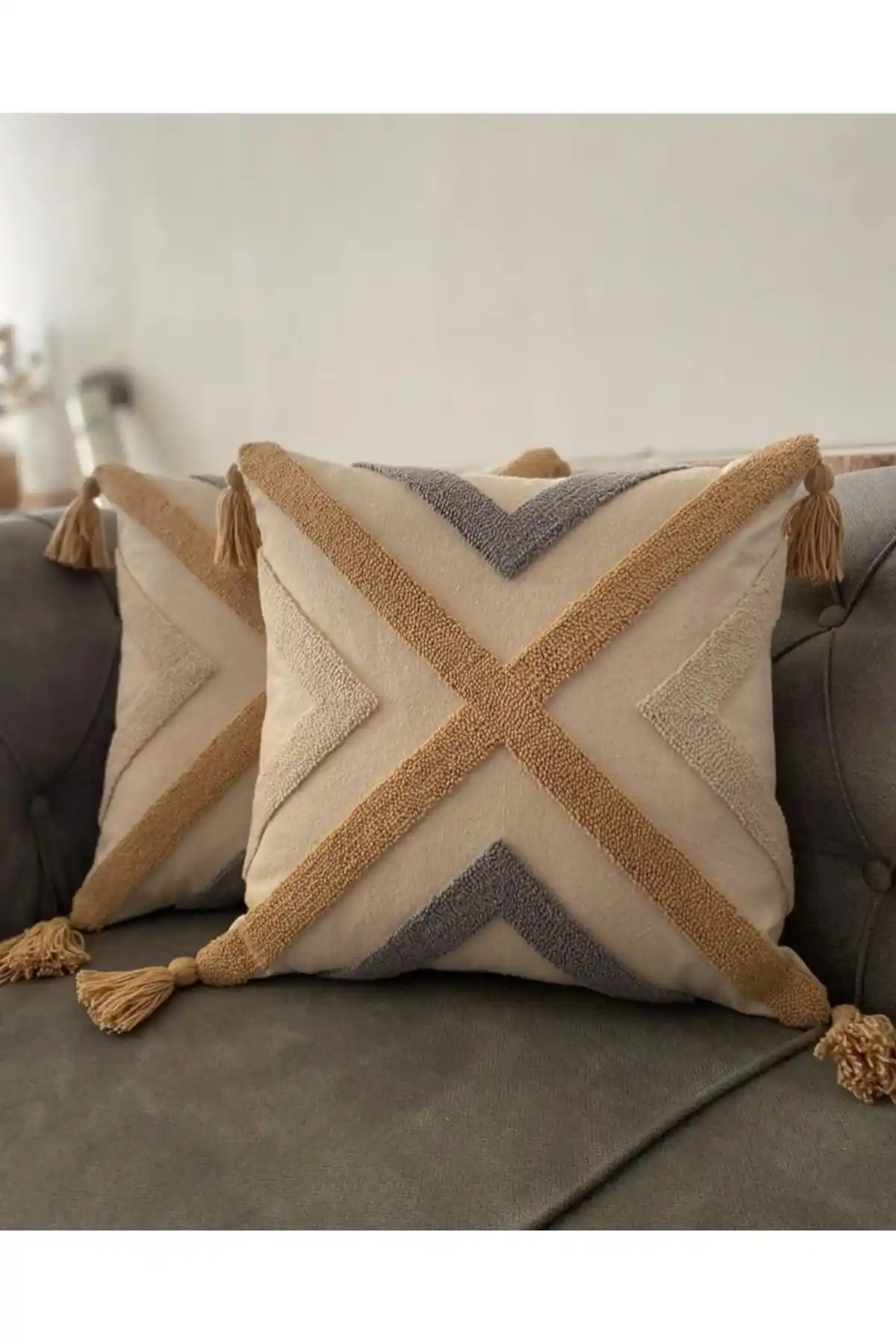 Bohem Punch Kırlentlerle Dekorasyonda Renk ve Hareket Yaratma Rehberi