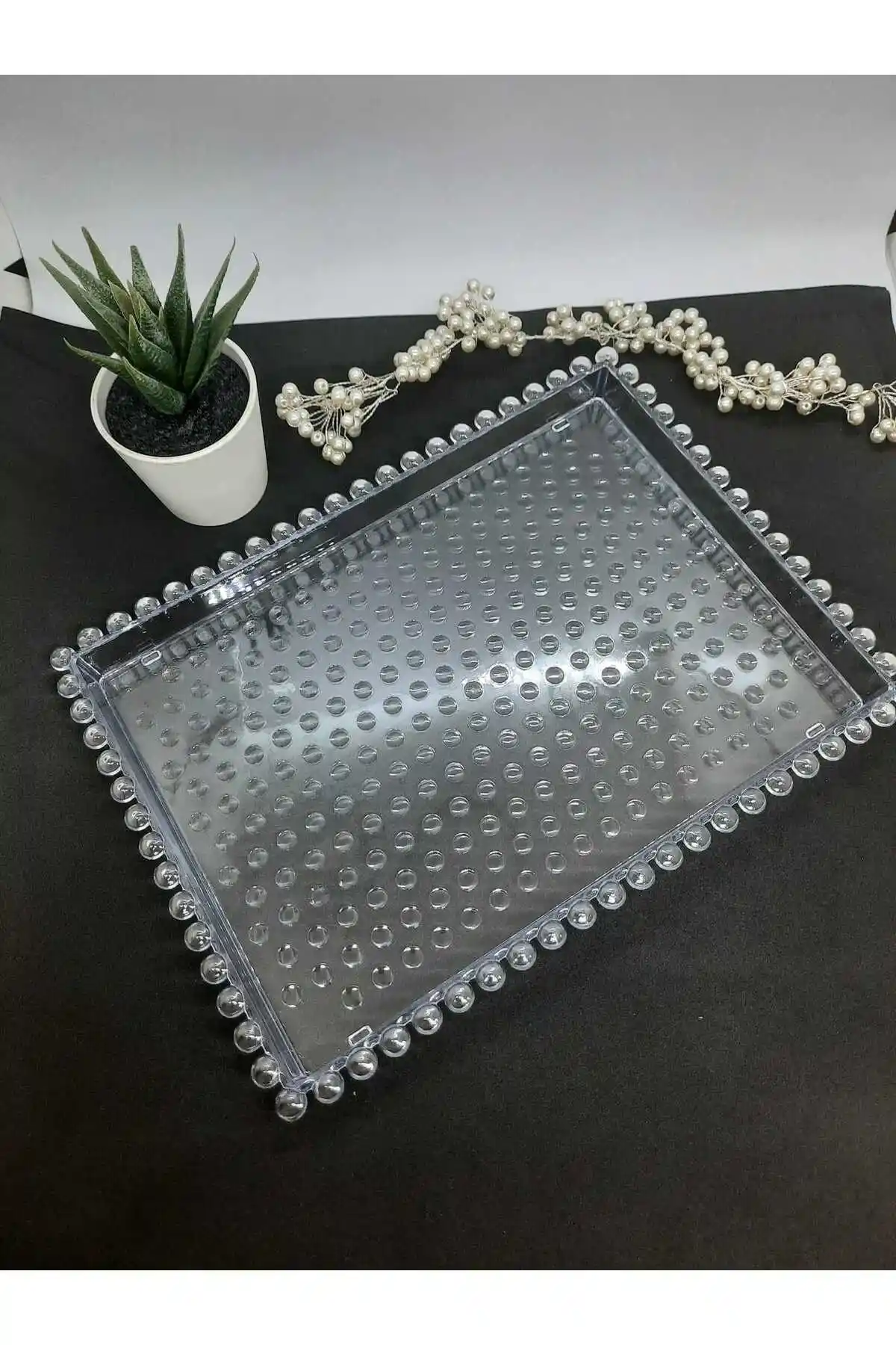 Boncuk Tepsi ile Dekorasyonda Zarif ve Çok Yönlü Tasarımlar