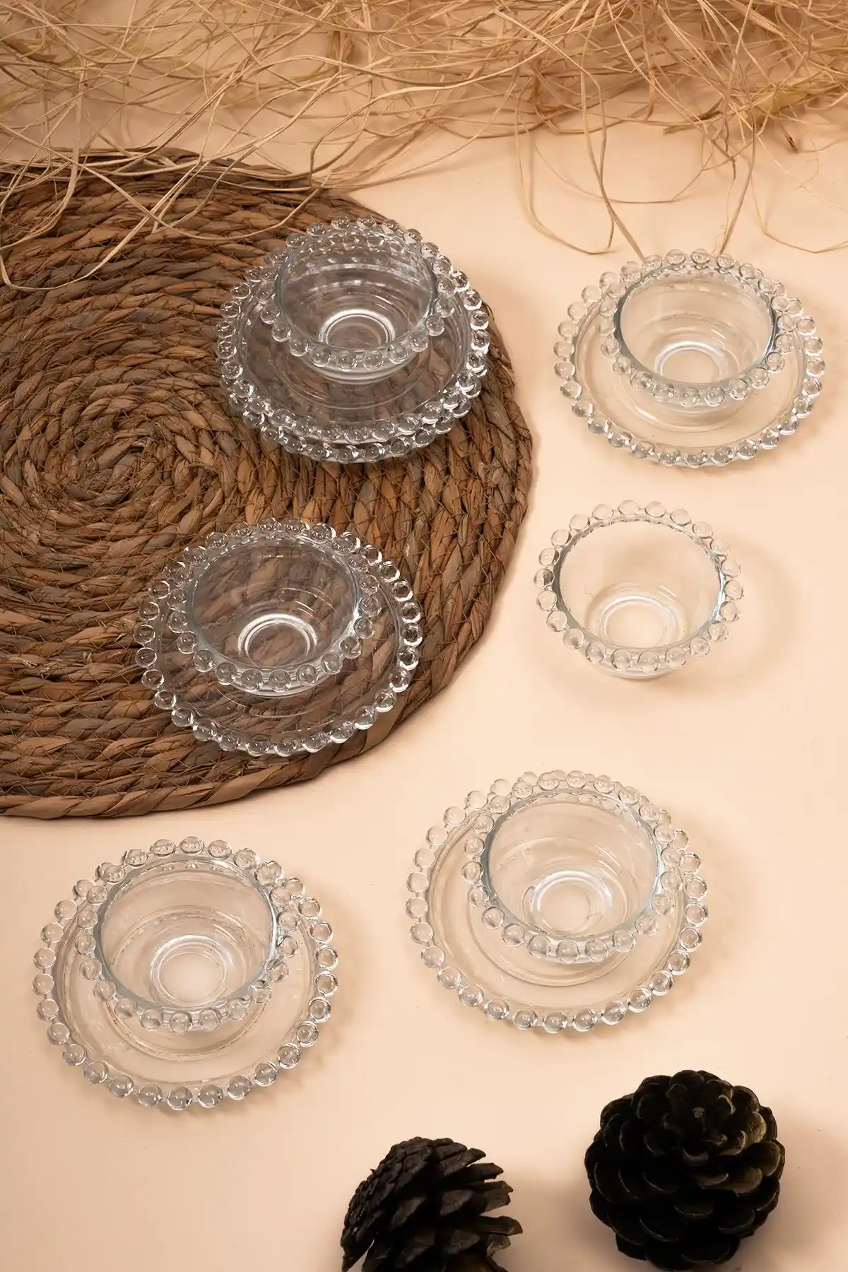 Boncuklu Cam Kase ile Dekorasyonda Şıklık ve Zarafetin Yaratıcı Kullanımı