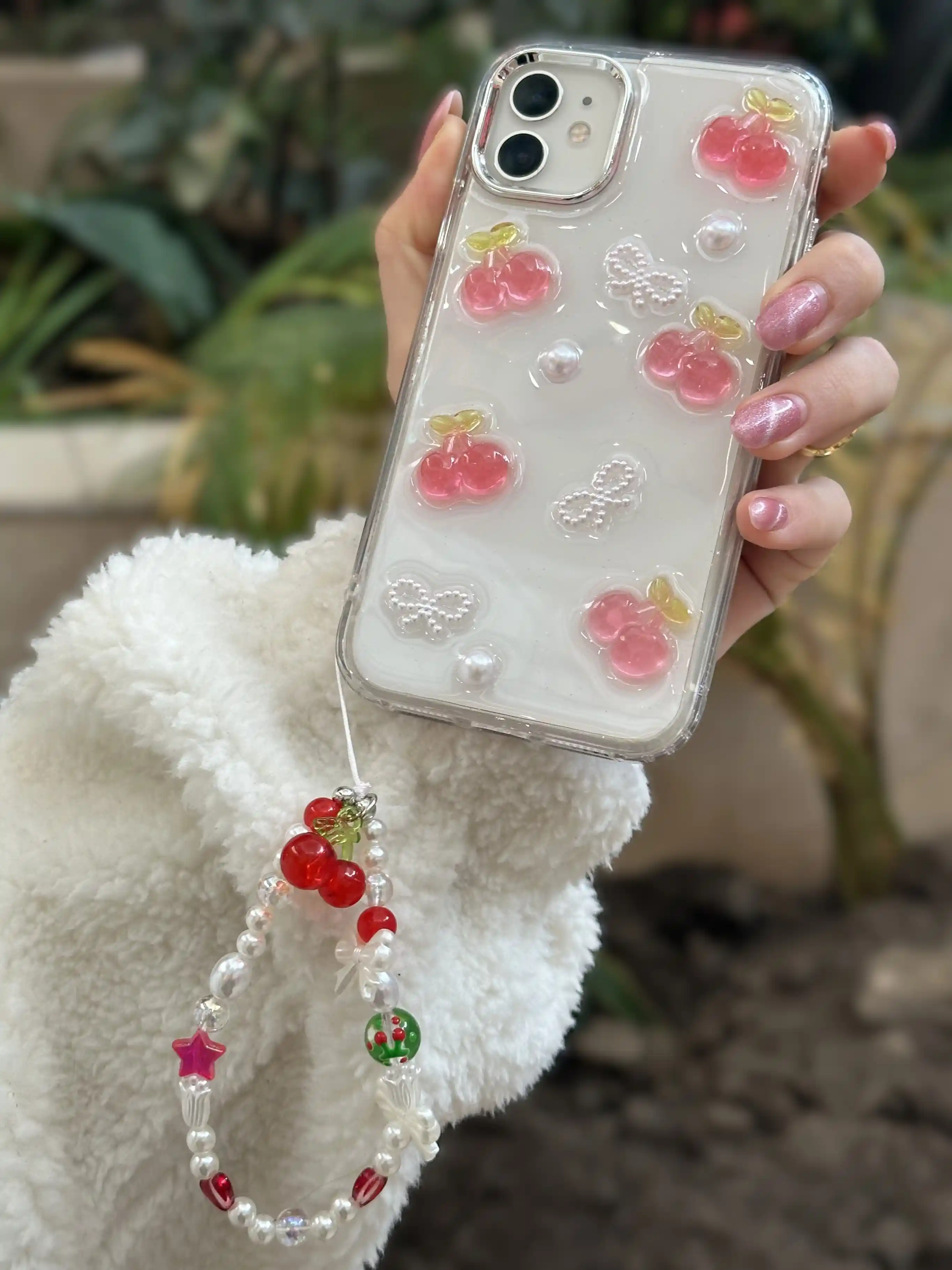 Boncuklu Kılıf Dekorasyonuyla Evinize Zarif ve Şık Bir Dokunuş Katın