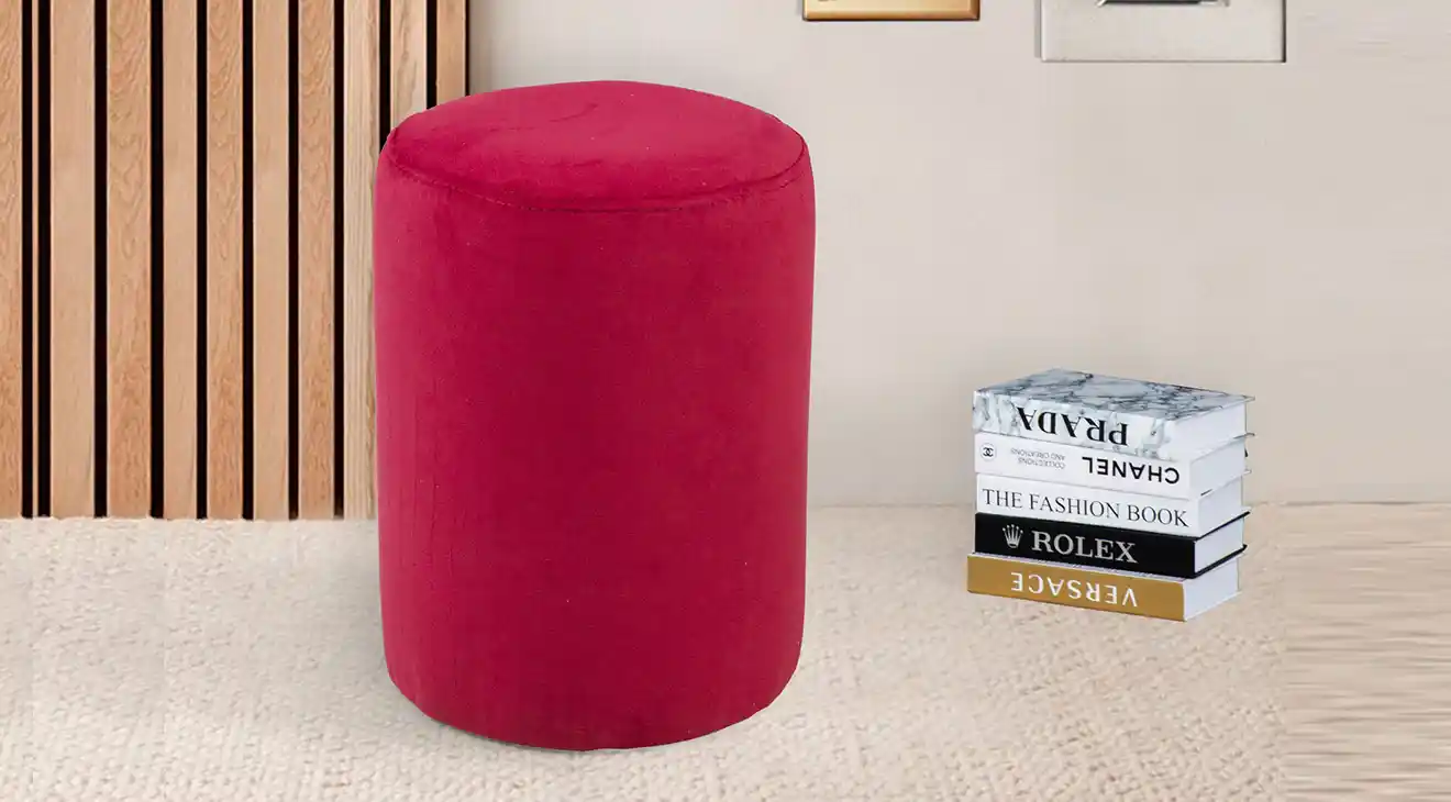 Bordo Puf ile Ev Dekorasyonuna Sıcaklık ve Şıklık Katmanın Yolları