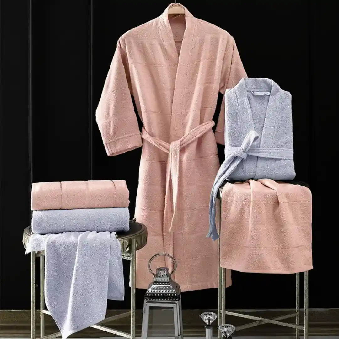 Bornoz Kumaşı Seçimi ve Dekorasyonda Kullanımı: Konfor ve Şıklık İçin Rehber