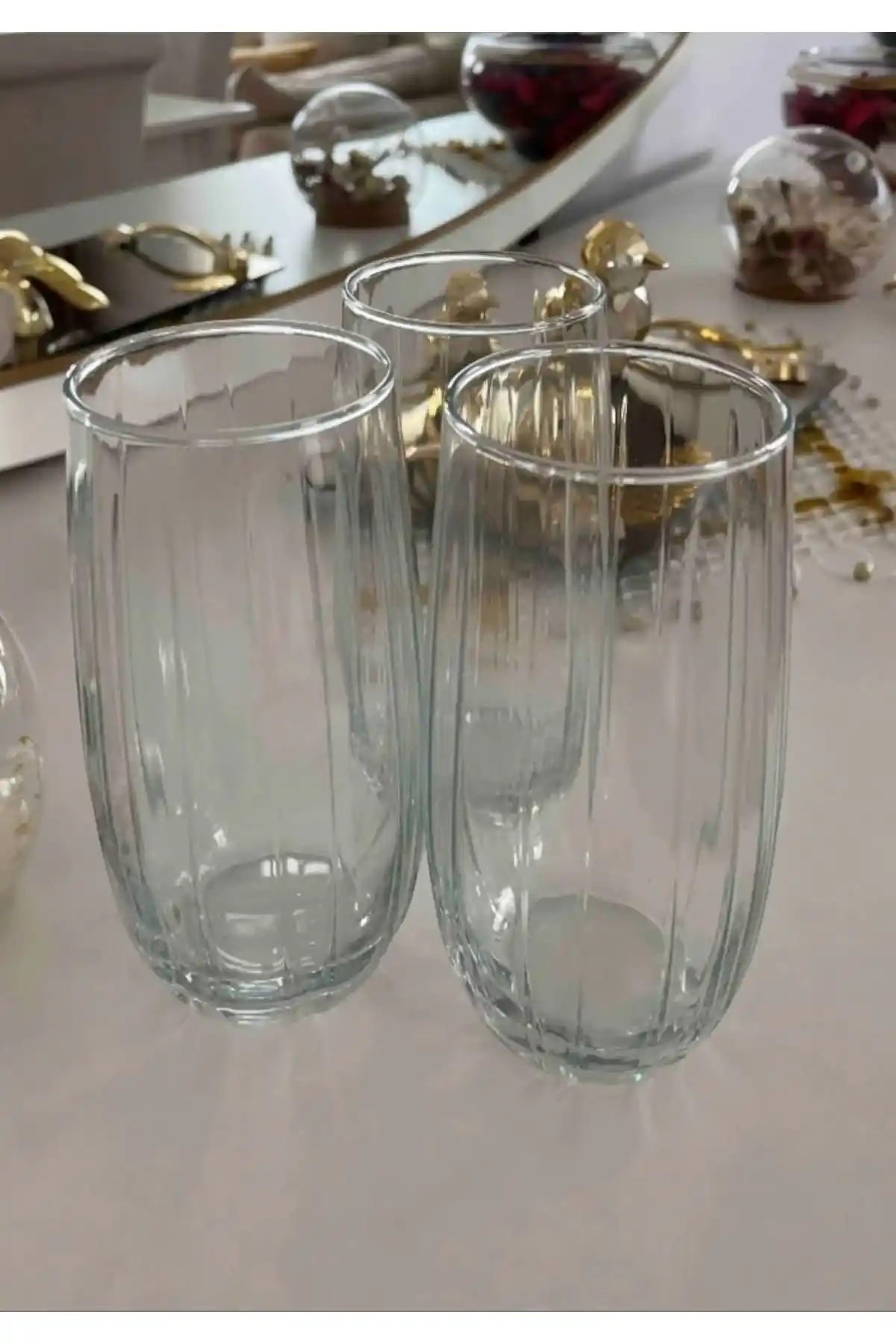 Büyük Bardaklar ile Dekorasyonda Yenilikçi ve Şık Çözümler Sunan Trendler