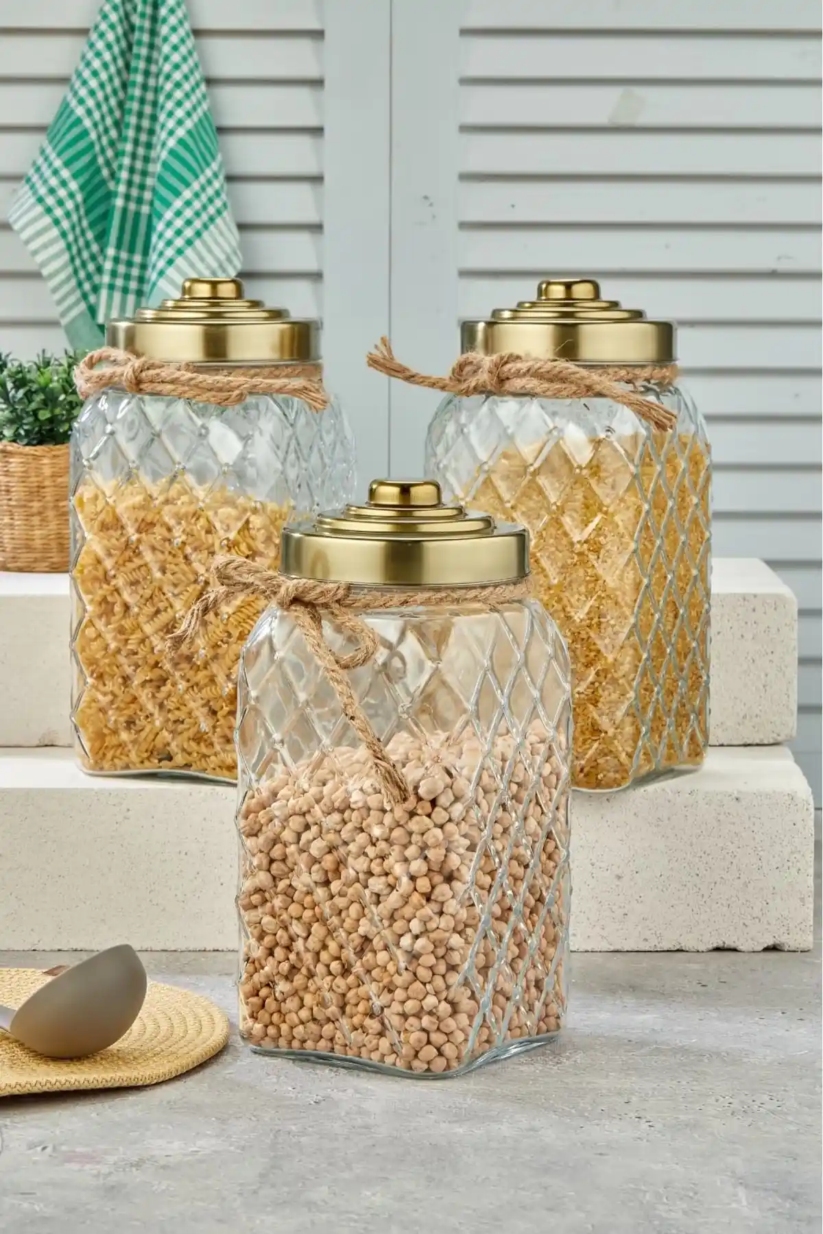 Büyük Boy Cam Kavanoz Dekorasyon Fikirleriyle Mekânlarınızı Yenileyin