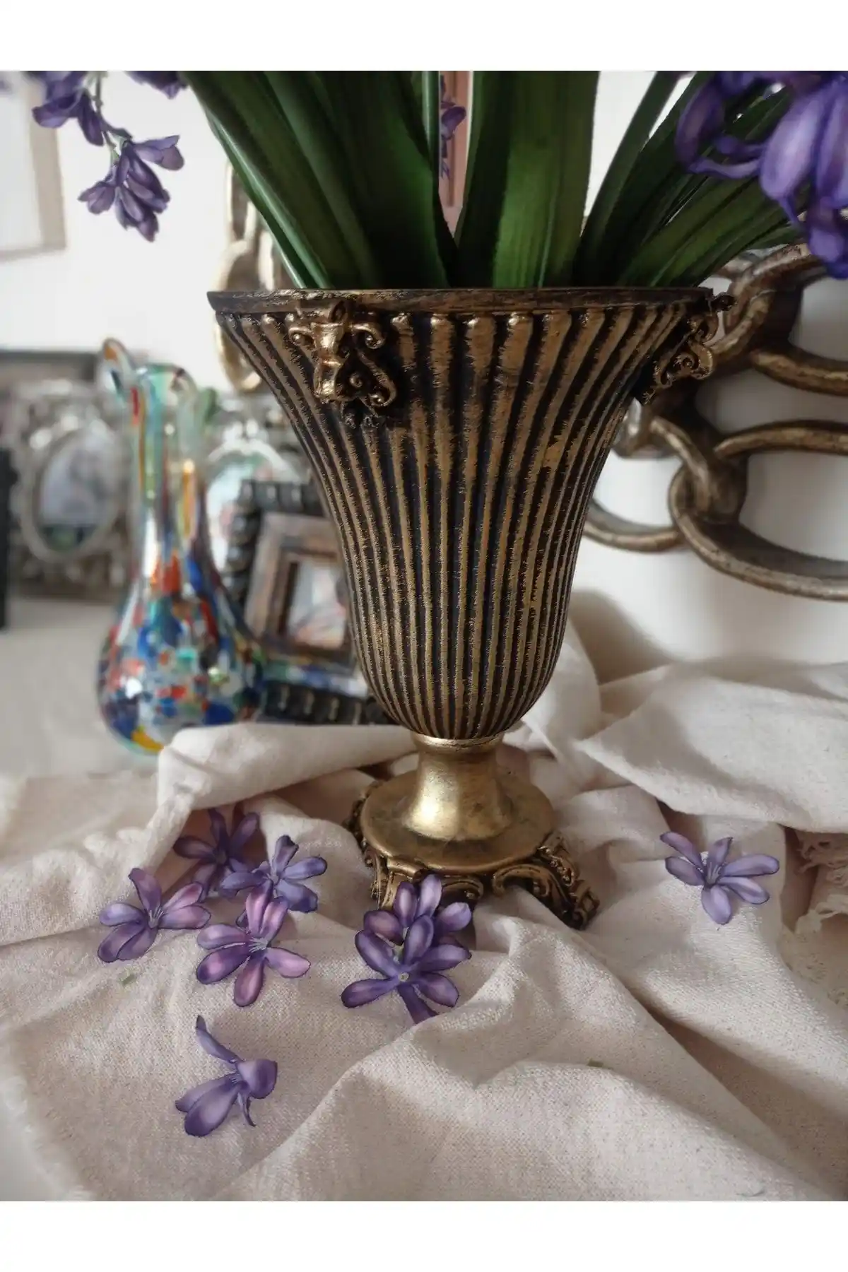 Büyük Dekoratif Vazolar ile Mekânınıza Şıklık ve Zarafet Katın