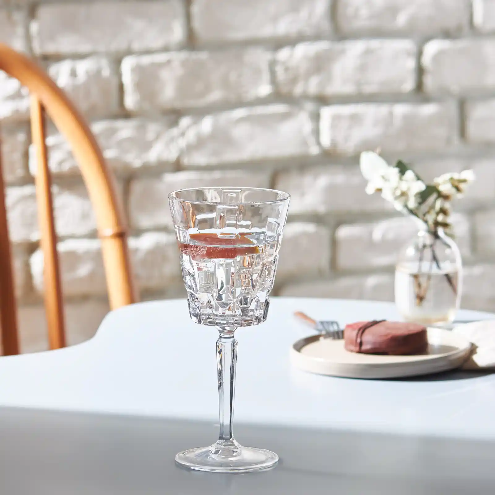 Büyük Kadeh Dekorasyonuyla Mekâna Zarafet ve İşlevsellik Katma Yolları