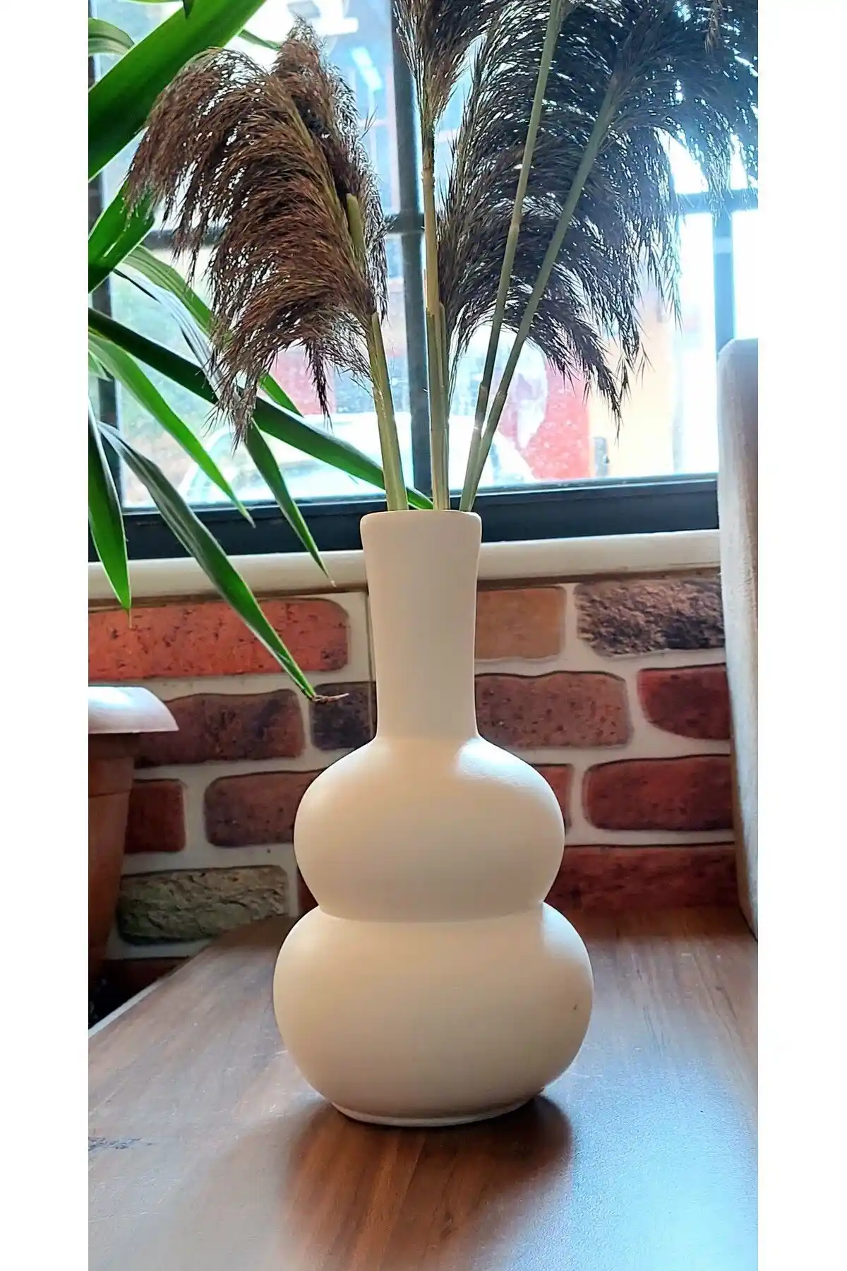 Büyük Pampas Vazosu ile Modern ve Doğal Dekorasyon Fırsatları