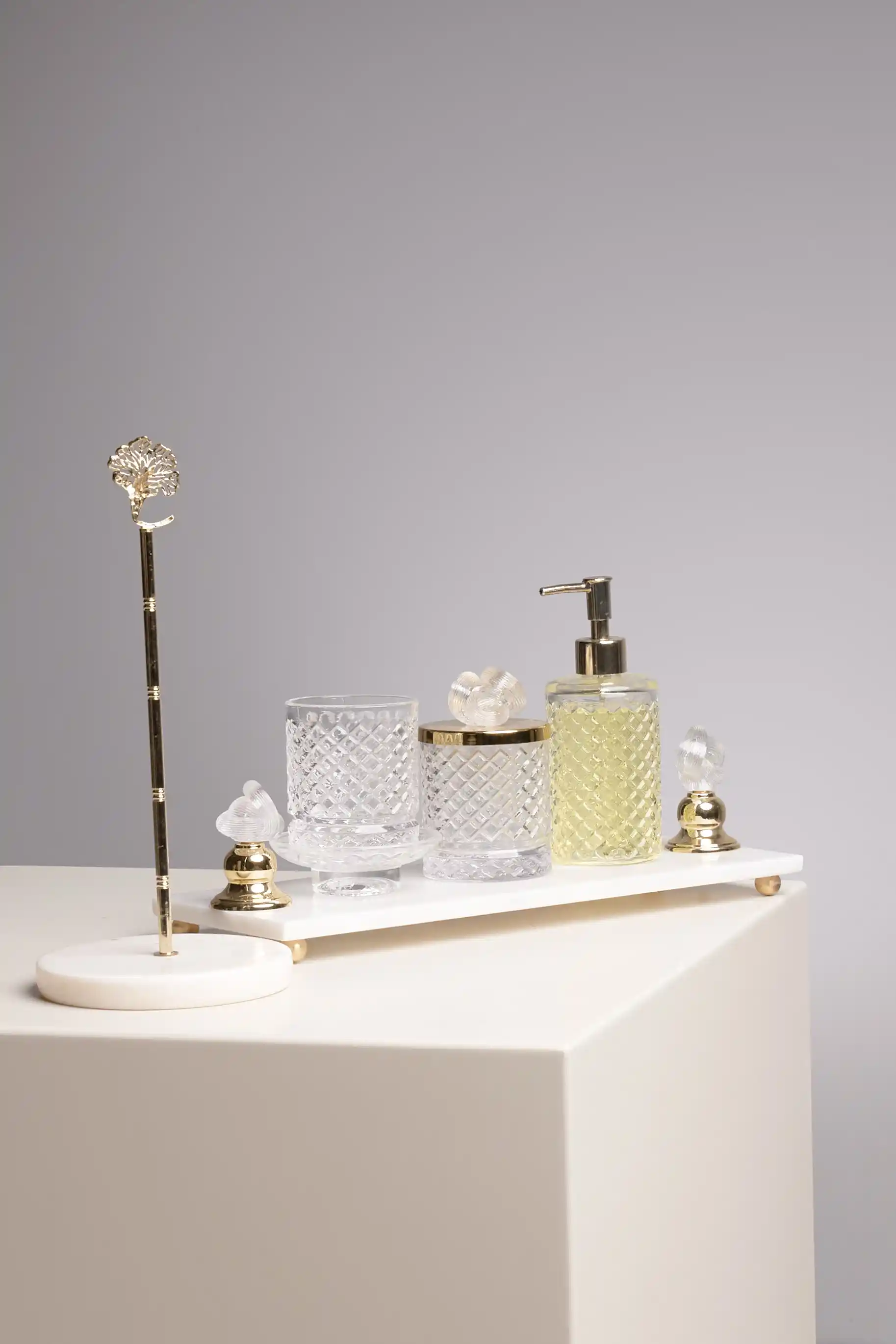 Cam Banyo Setleri ile Modern ve Şık Banyolar Tasarlama Rehberi