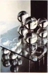 Cam Biblolar ile Dekorasyonunuzu Zarif ve Şık Bir Şekilde Geliştirin