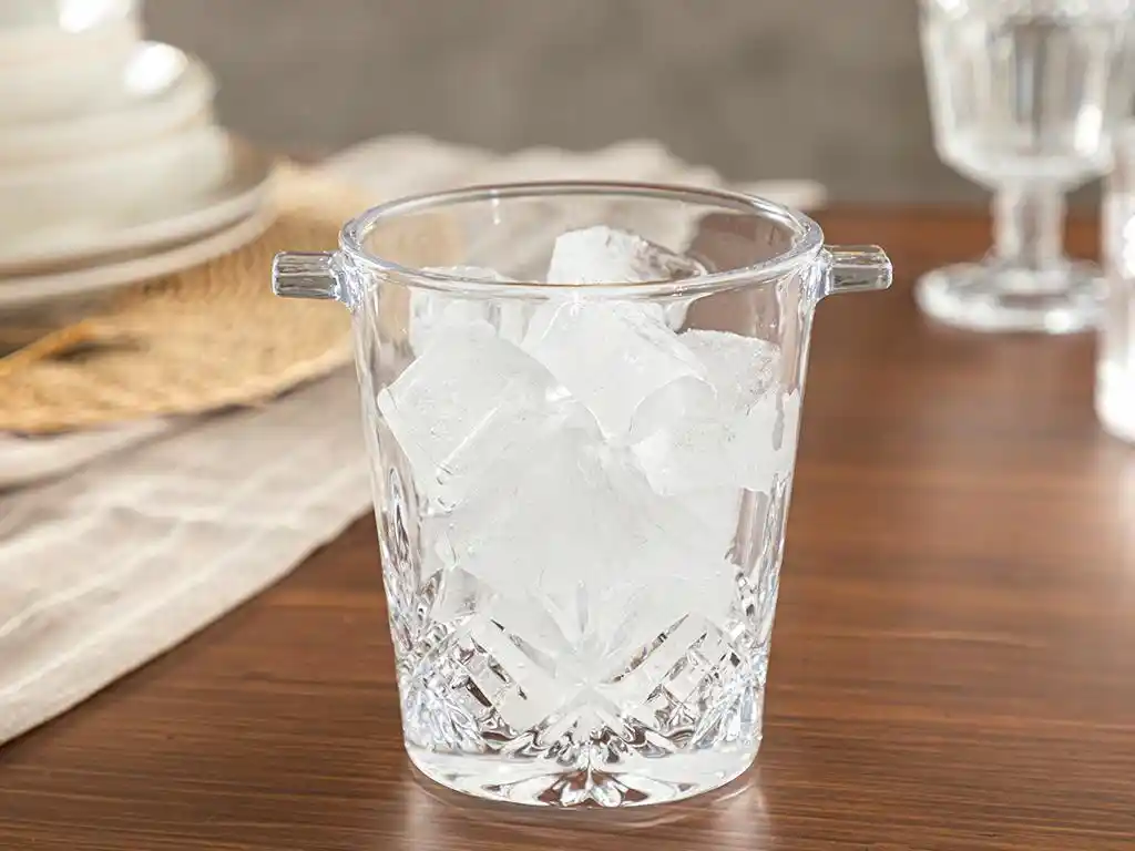 Cam buz kovasıyla modern ve şık dekorasyon çözümleri ve kullanım alanları