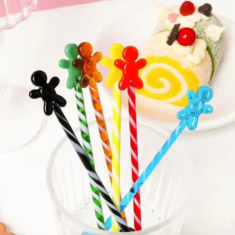 Cam Kaşık Dekorasyonunda Zarafet ve İşlevselliğin Buluşması