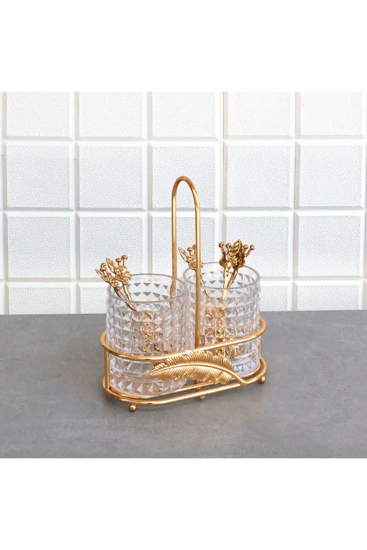 Cam Kaşıklık ile Mutfak Dekorasyonunda Şıklık ve İşlevsellik Sağlayan Modern Çözümler