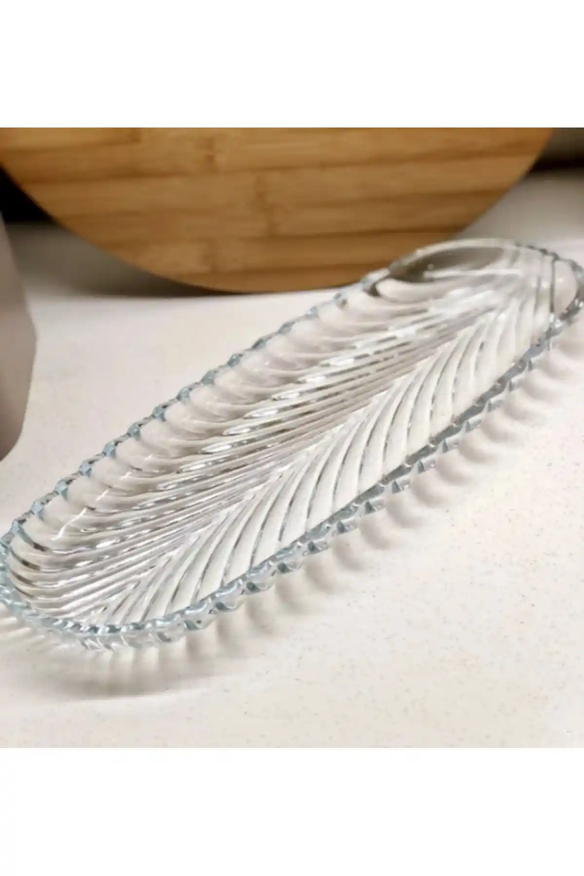 Cam Kayık Tabaklarla Dekorasyonda Zarafet ve Fonksiyonellik Sağlama Rehberi