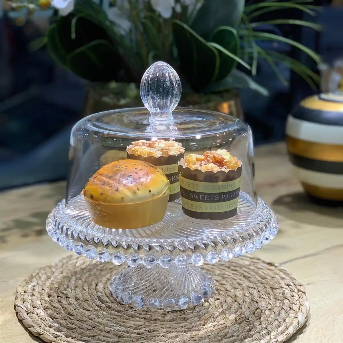 Cam Kek Fanusu ile Dekorasyonunuza Şeffaflık ve Zarafet Katın