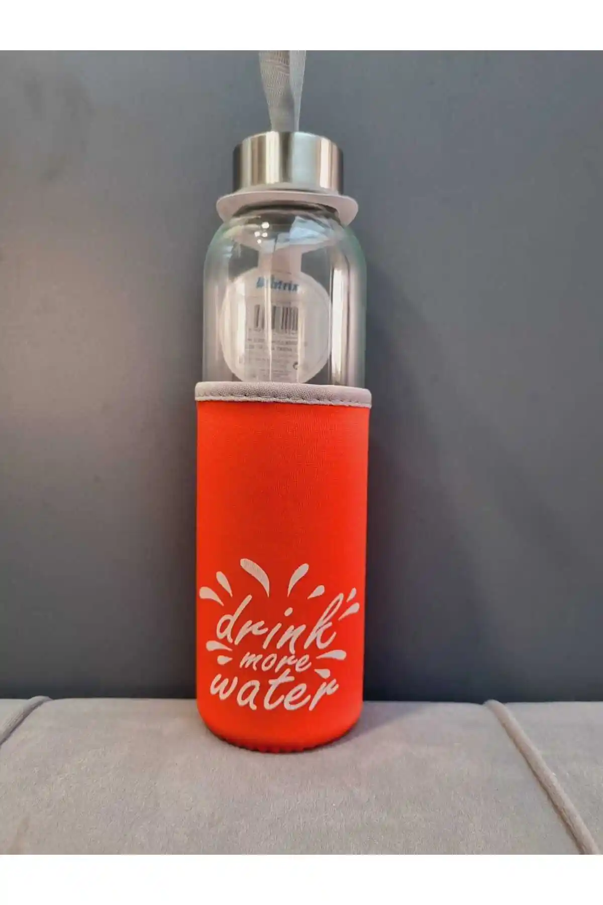 Cam Su Matarası Dekorasyonunda Estetik ve İşlevselliği Bir Arada Sunan Modern Çözümler