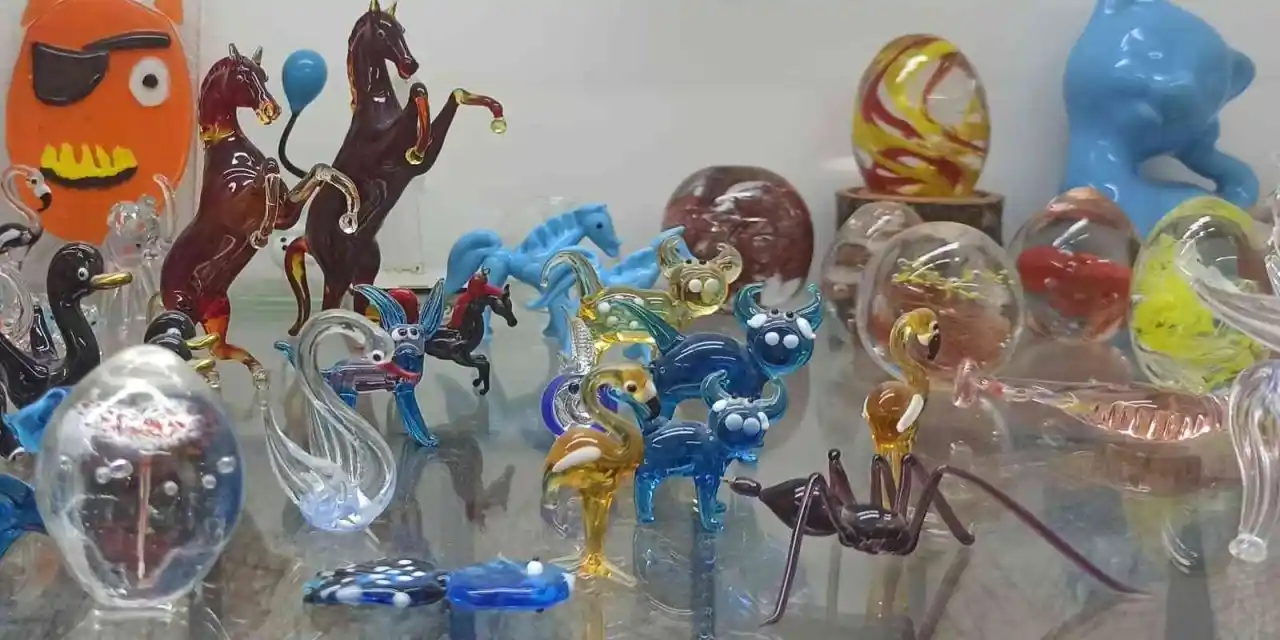 Camdan Yapılan Eşyalarla Modern ve Şık Dekorasyon Çözümleri