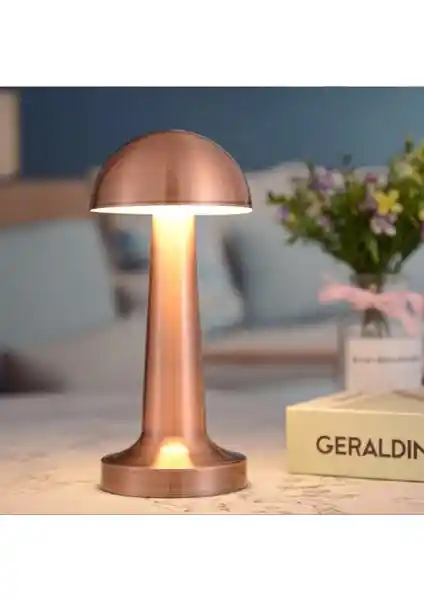 Cata Lizbon ve Neo Vista Mantar Model Retro Masa Lambası Karşılaştırması