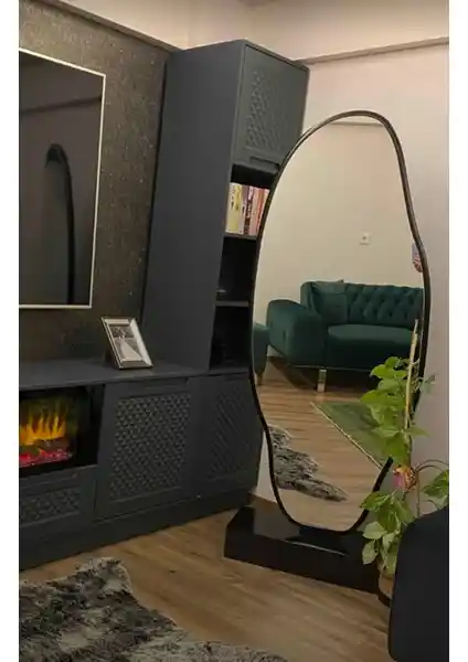 Cg Home Asimetrik Ayna Modern ve Şık Tasarımıyla Evinize Zarafet Katar