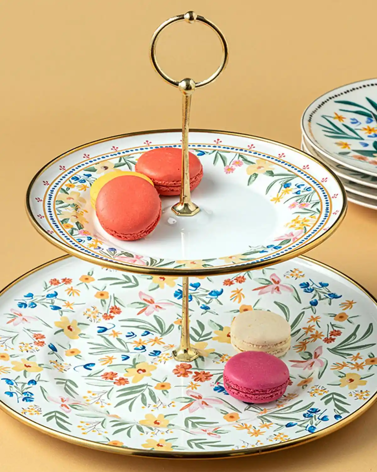 Çiçek Temalı Ev Dekorasyonunda Zarafet ve Doğallık Yaratıcı Çözümler