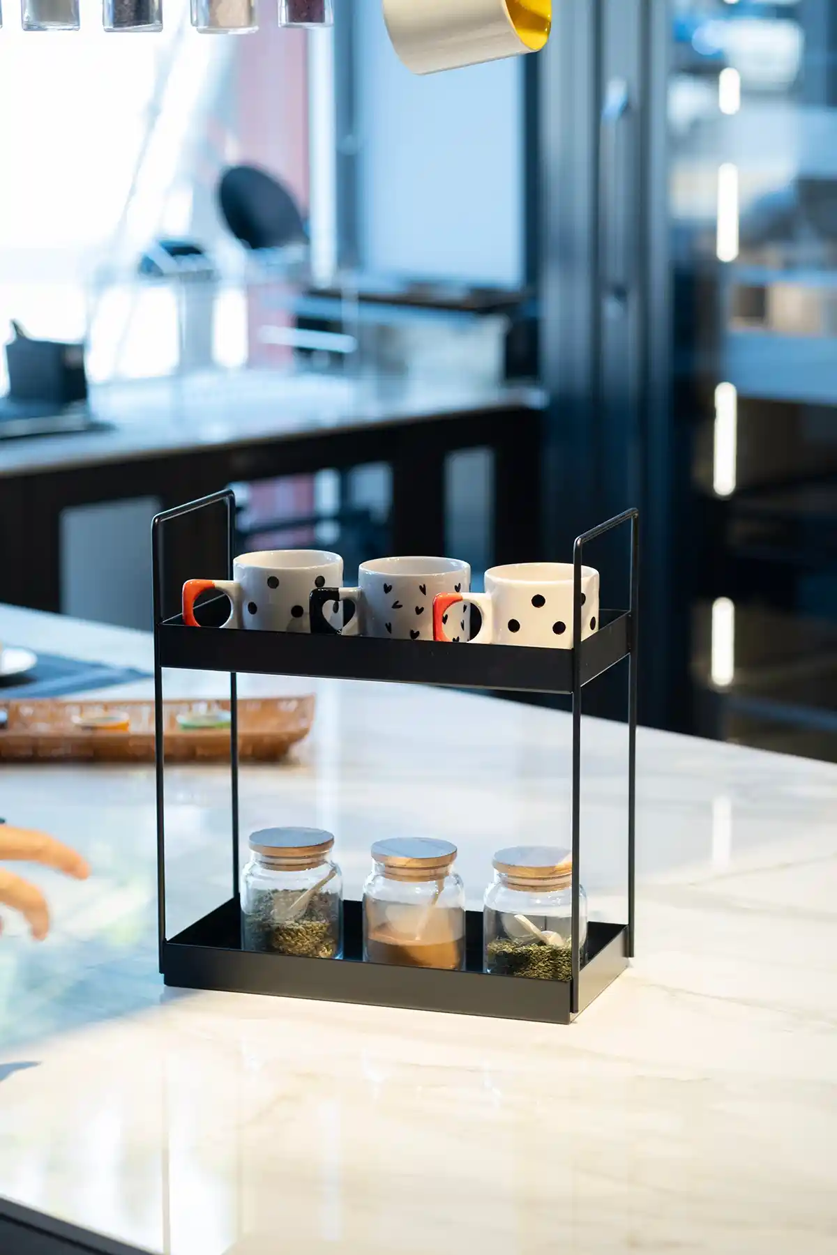 Çift Katlı Organizerlar ile Ev Dekorasyonunda Fonksiyonellik ve Estetiğin Buluşması