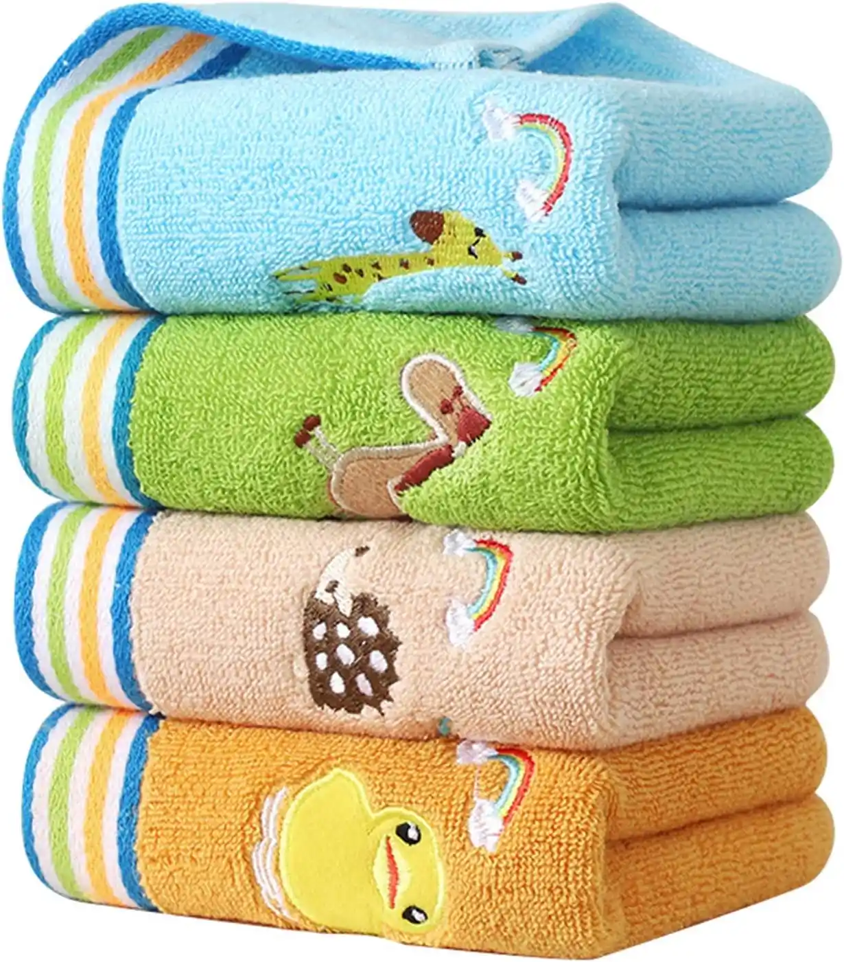 Çocuk Banyosu Havlusu Dekorasyonunda Renkli ve Konforlu Detaylar