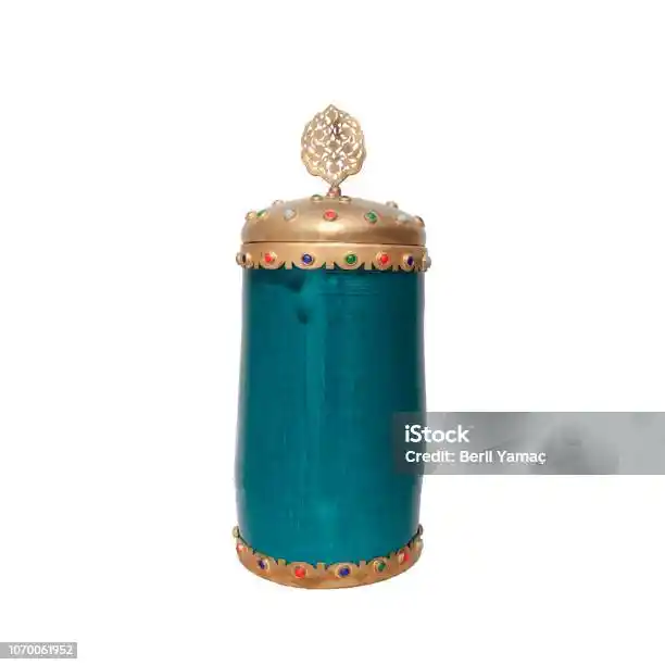 Değerli Vazolar ile Mekanlara Zarafet Katmanın En İyi Yolları