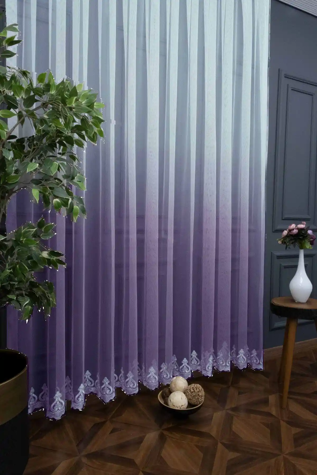 Degrade Tül Perdeler ile Modern ve Şık Dekorasyon Çözümleri