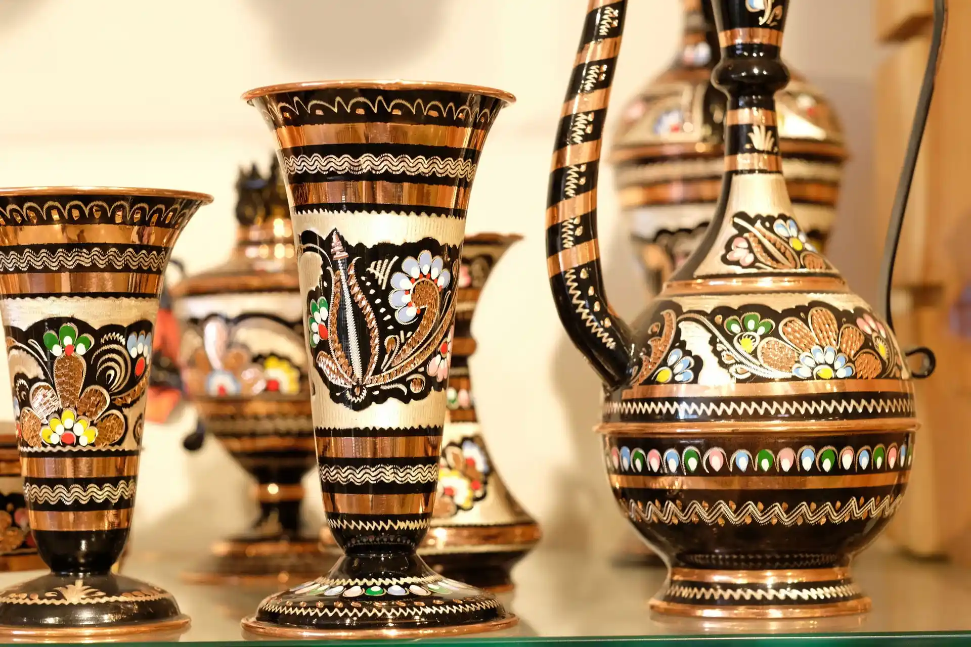 Dekorasyon ve Hediyelik Eşyalar: Estetik ve Anlam Birliğiyle Özgün Mekanlar Yaratma