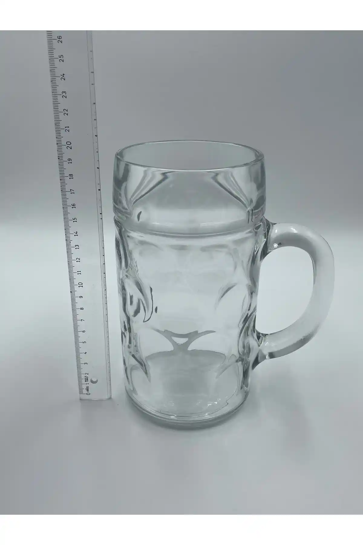 Dekorasyonda 1 Litre Bardakların Kullanımı ve Estetik Faydaları