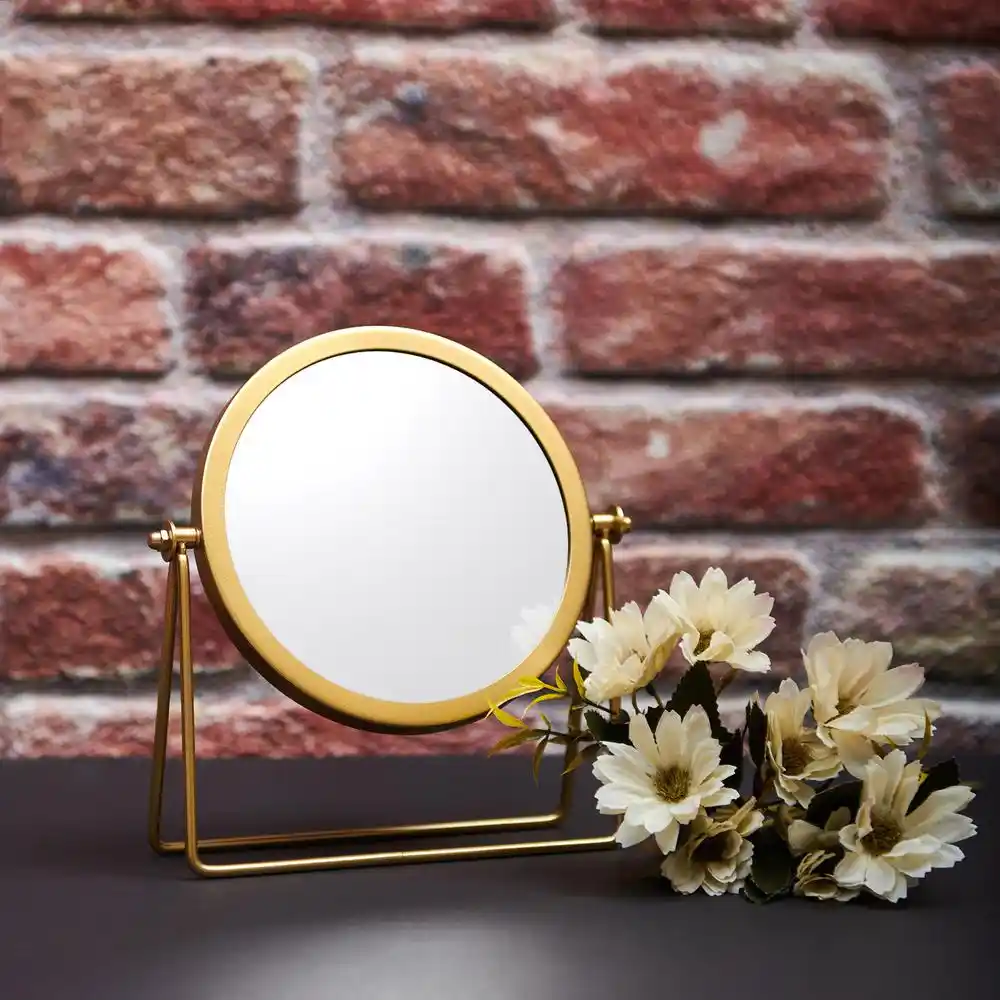 Dekorasyonda Altın Renkli Aynalar: Şıklık ve Fonksiyonellik İçin En İyi Seçenekler