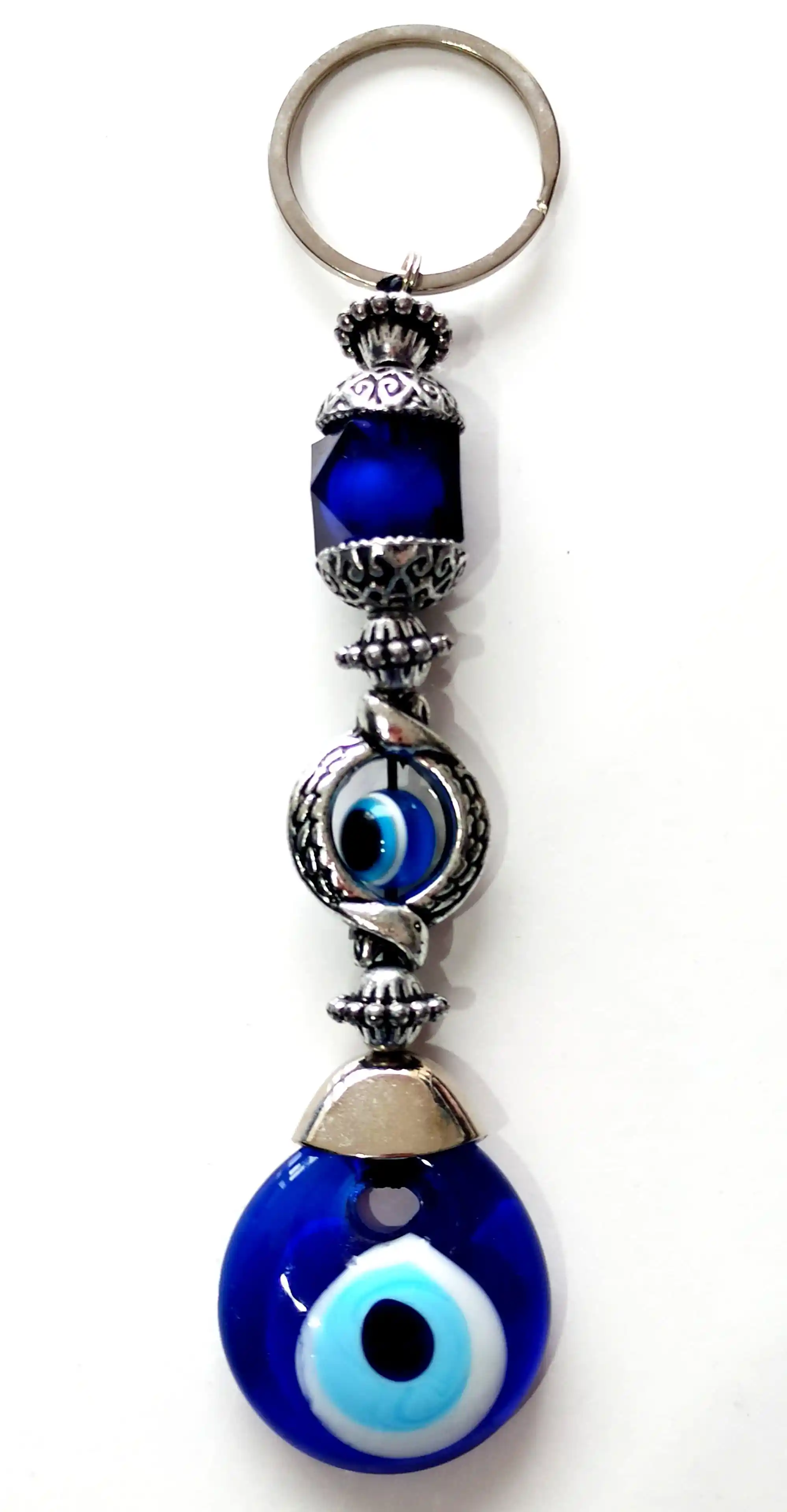 Dekorasyonda Anahtarlıkların Yeri ve Estetik Katkıları Hakkında Kapsamlı Bilgi