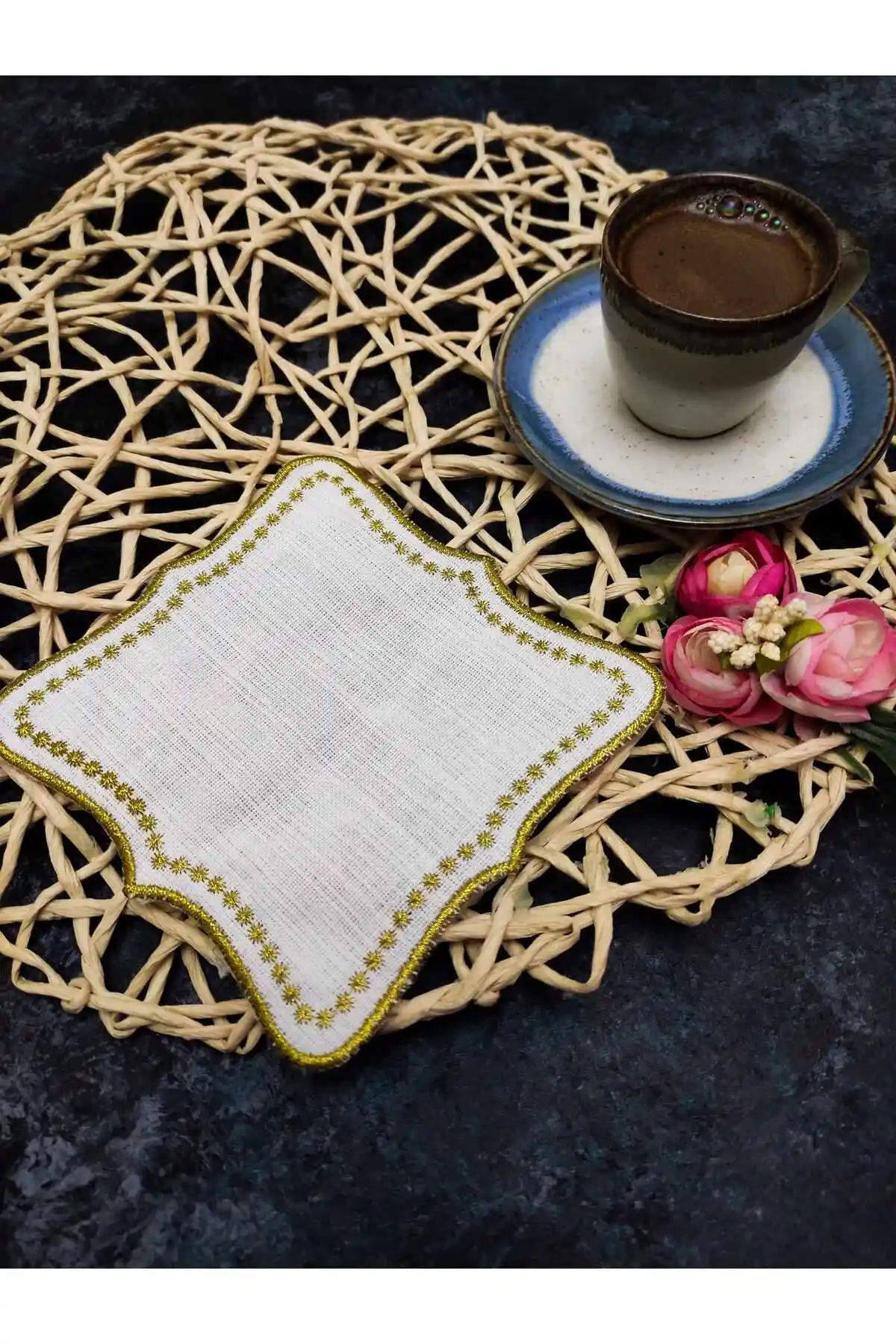 Dekorasyonda Bardak Altı Peçete Kullanımının Önemi ve Uygulama İpuçları