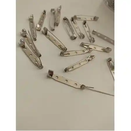 Dekorasyonda Broş İğnesi Aparatlarının Yaratıcı ve Pratik Kullanım Yöntemleri