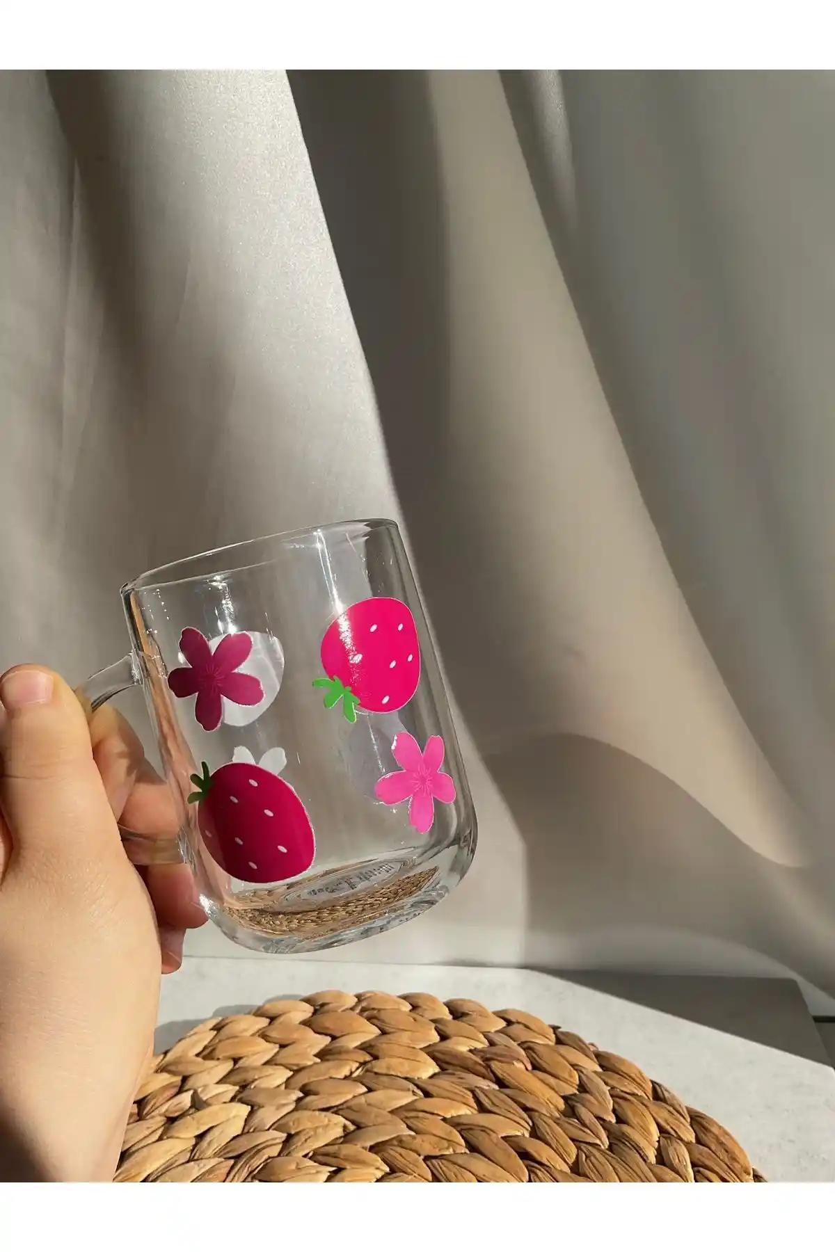 Dekorasyonda Desenli Kahve Bardağıyla Mekânınıza Şıklık Katın ve Fark Yaratın