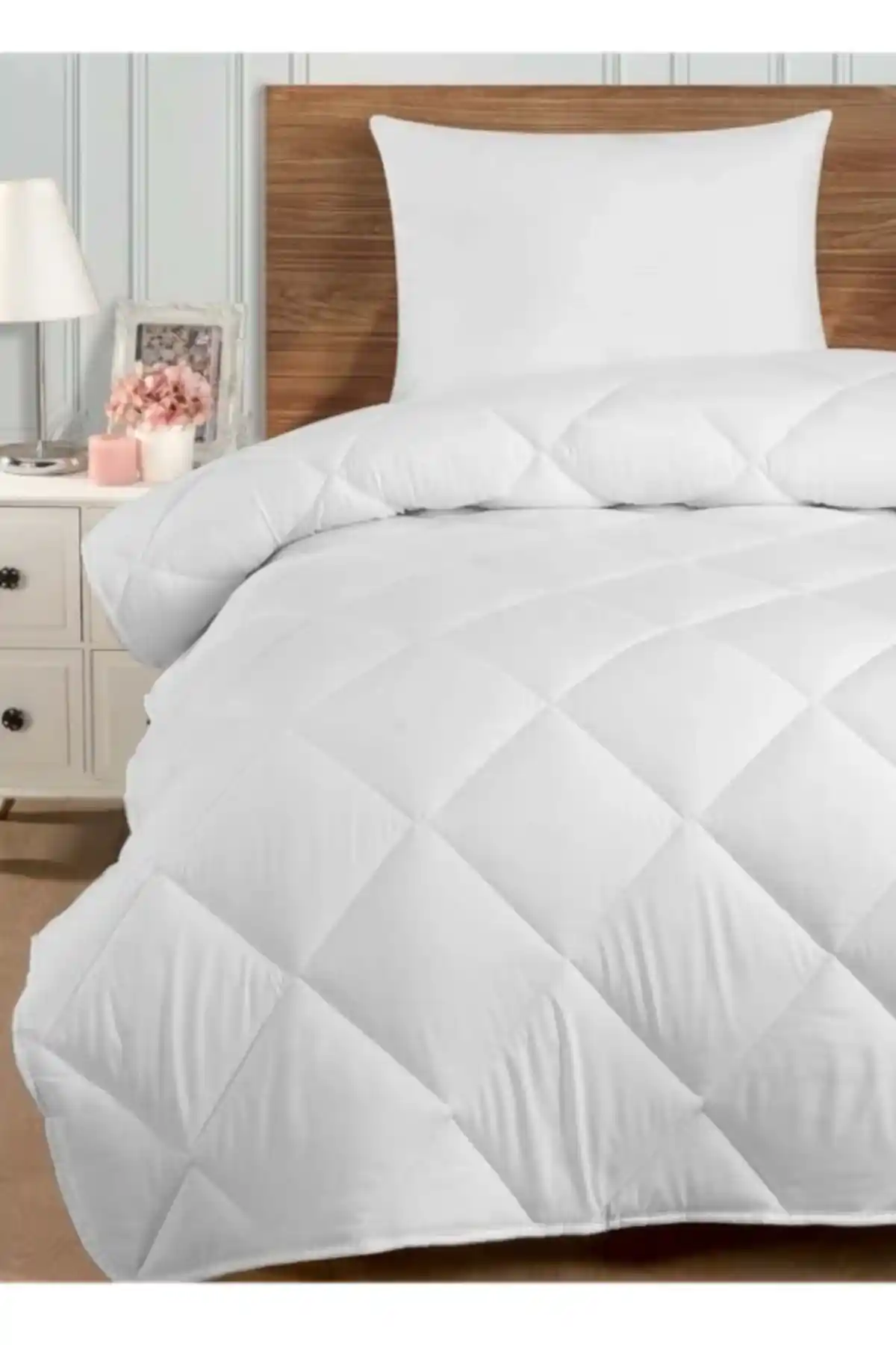 Dekorasyonda Hafif Yorgan Kullanımıyla Şık ve Konforlu Yatak Odaları Yaratmak