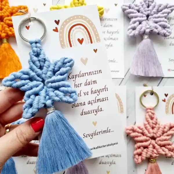 Dekorasyonda Hediyelik Anahtarlıkların Rolü ve Dekoratif Kullanım İpuçları