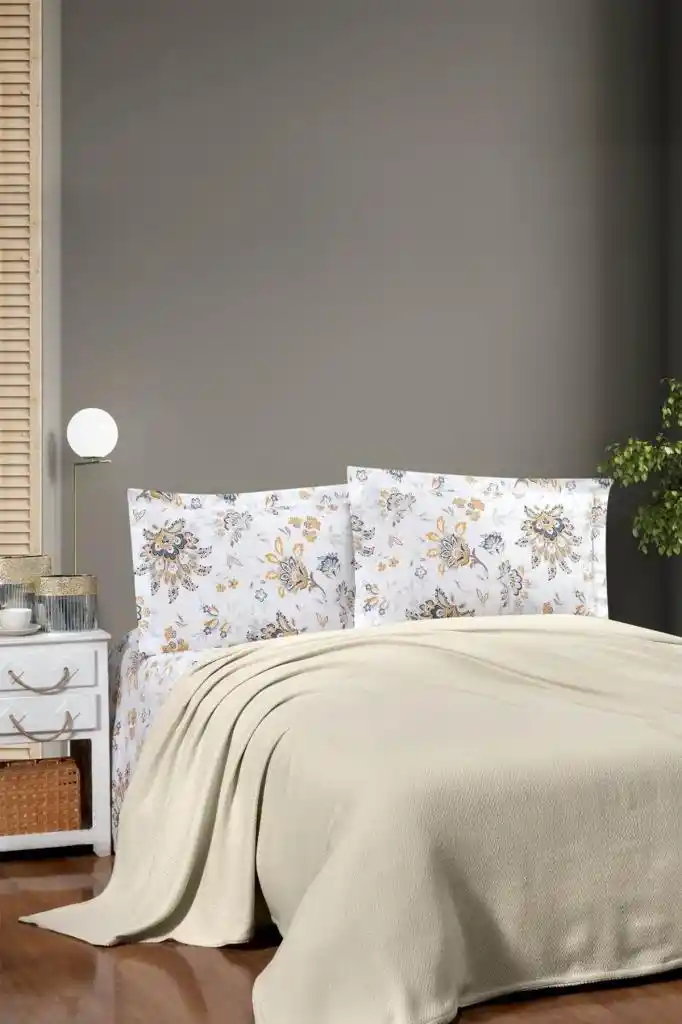 Dekorasyonda Şıklık ve Konfor İçin İndirimli Pike Takımları Rehberi