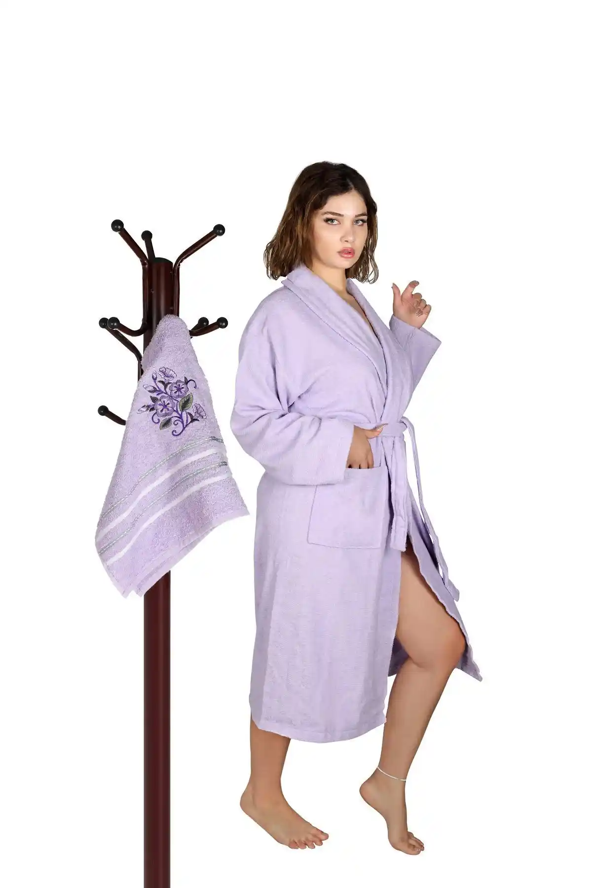 Dekorasyonda Şıklık ve Konforu Buluşturan İkili Bornoz Takımı Çeşitleri ve Dekorasyon İpuçları