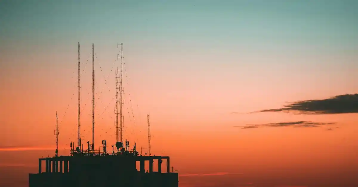 Dekoratif Aydınlatma Çözümleri ile Mekânlarınızı Şık ve Estetik Hale Getirin