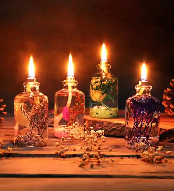 Dekoratif Kandil Mumlar ile Evinize Şıklık ve Sıcaklık Katmanın Yolları