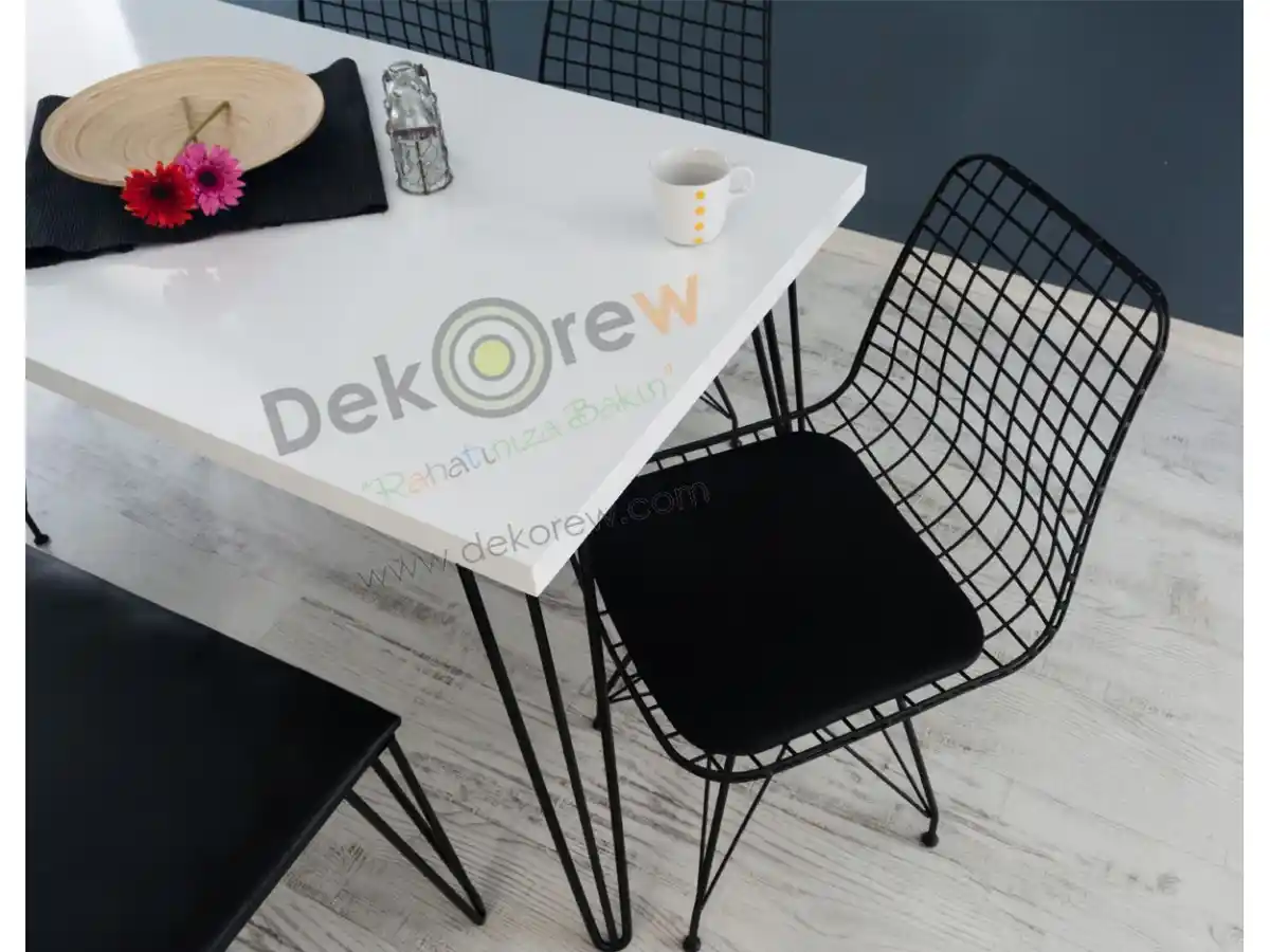 Demir Ayaklı Masa ve Sandalye Takımlarıyla Modern ve Dayanıklı Dekorasyon Çözümleri