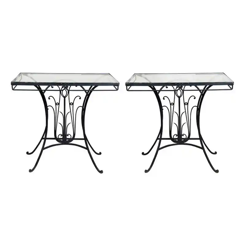 Demir Mutfak Masası ile Dayanıklı ve Şık Mutfak Dekorasyonu Seçenekleri