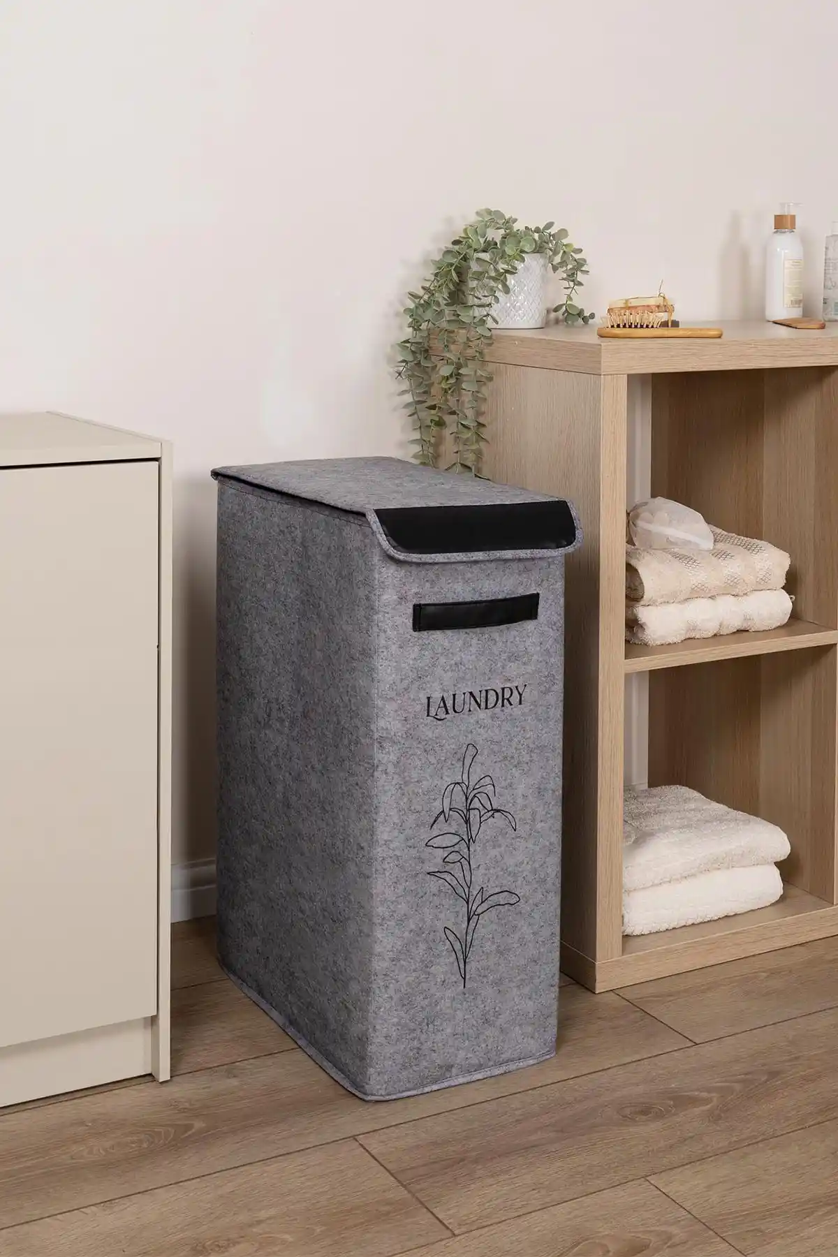 Deri Kirli Çamaşır Sepetleri ile Ev Dekorasyonunda Şıklık ve Fonksiyonellik