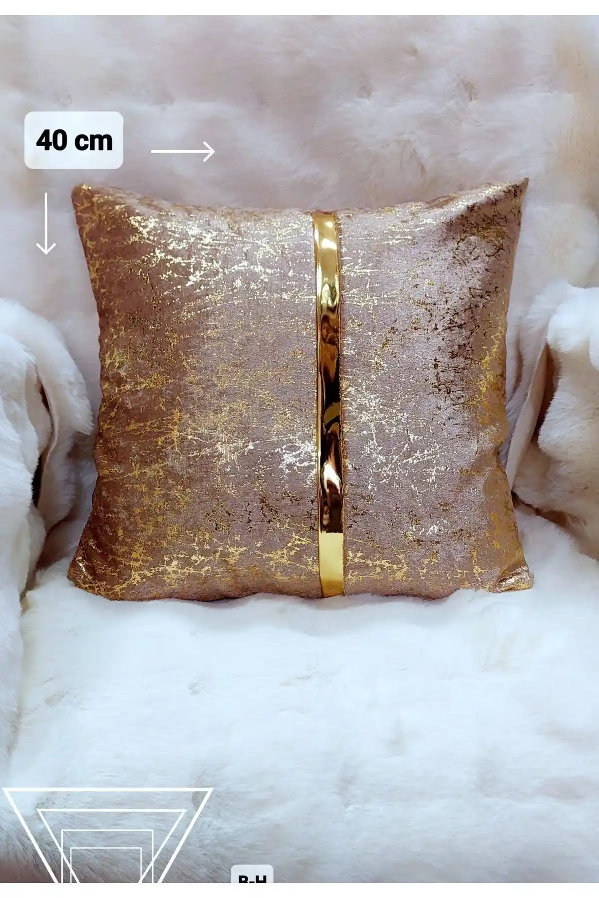 Deri Yastık Kılıfı ile Dekorasyonunuzu Zenginleştirmenin Yolları ve Stil Seçenekleri