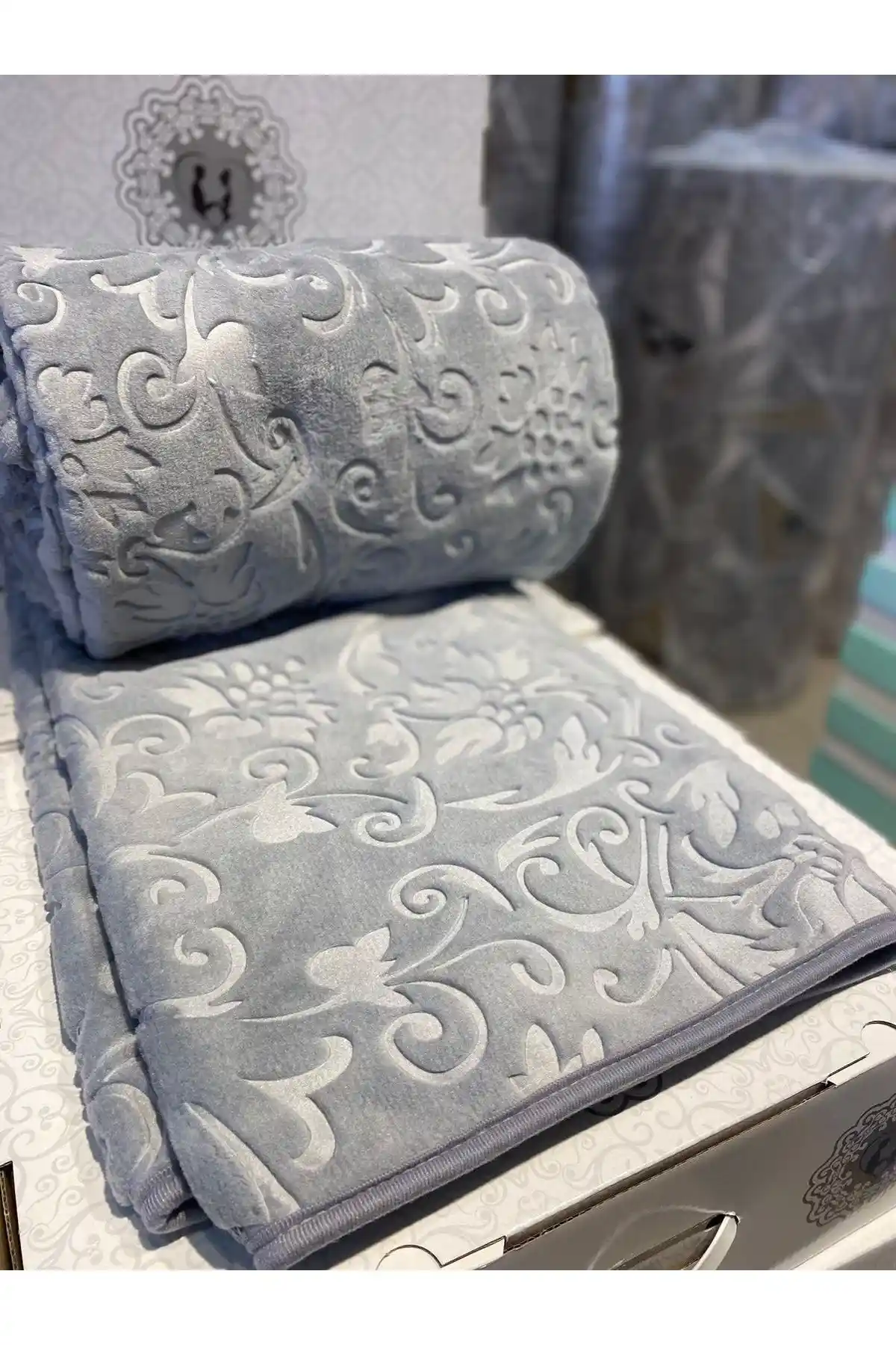 Dinarsu Romance Battaniye ile Ev Dekorasyonunda Sıcaklık ve Şıklık Yaratma Rehberi