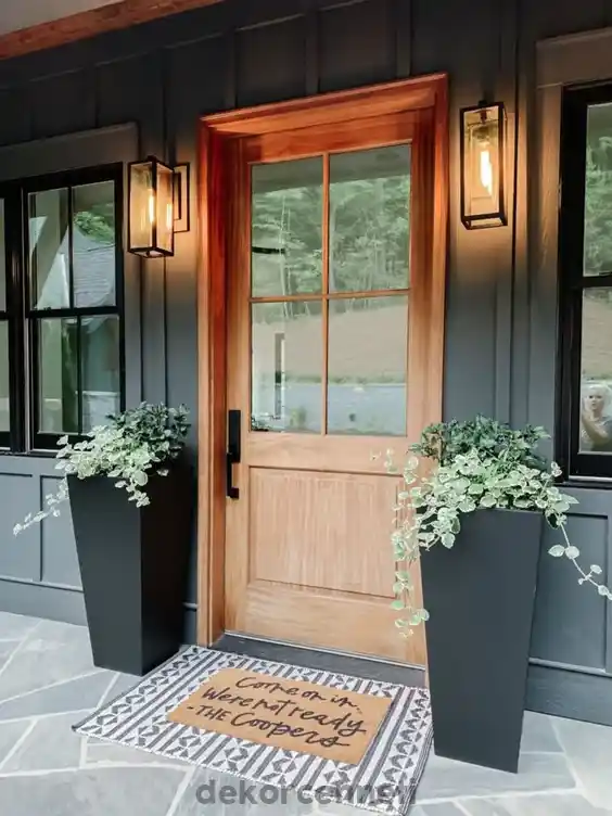 Dış Kapı Giriş Dekorasyonu İpuçları ve Trendler ile Evinizin İlk İzlenimini Güçlendirin