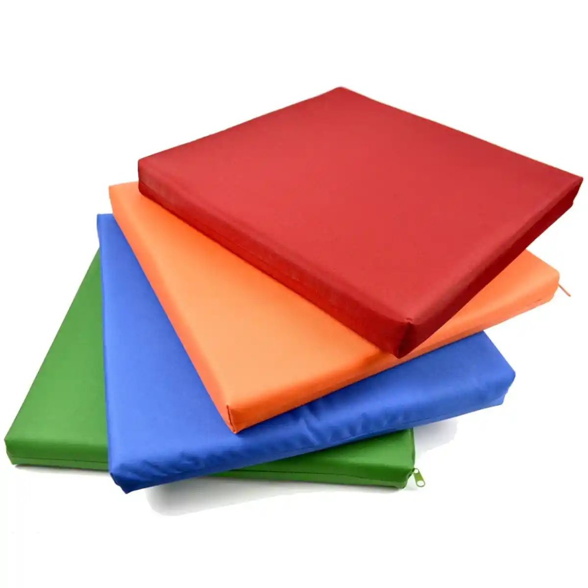 Dış Mekan Minderleri ile Konfor ve Estetiği Bir Arada Sunan Dekorasyon Çözümleri