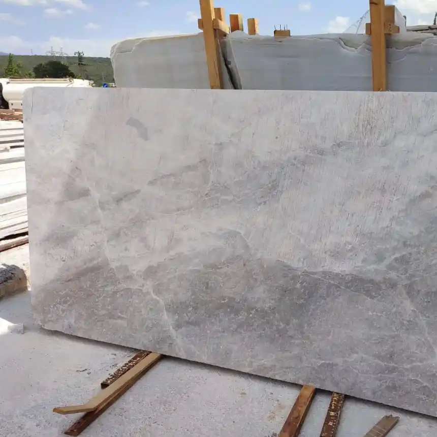 Dolomit Mermer ile Dekorasyonda Estetik ve Dayanıklılık Sağlayan Çözümler