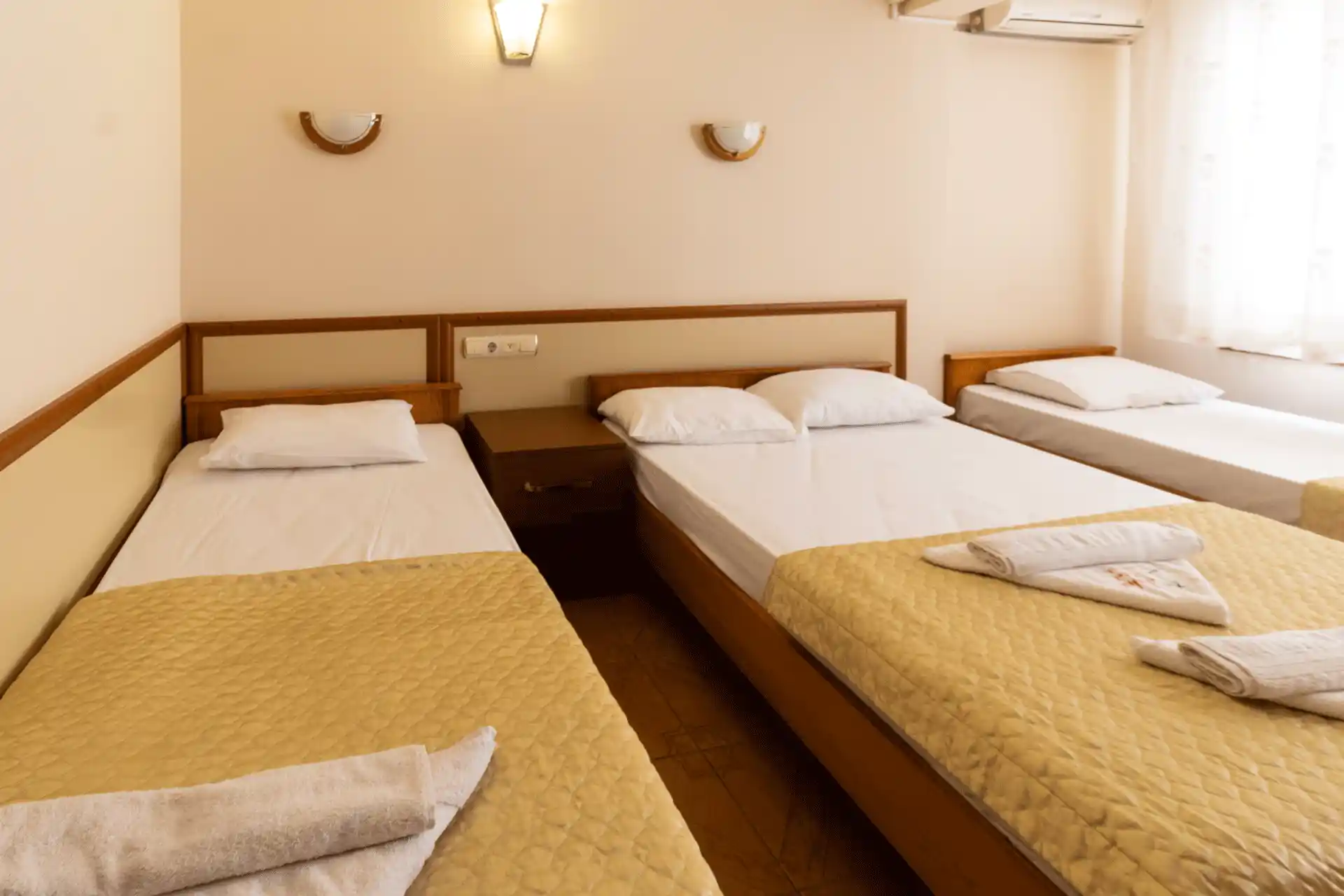 Dört Kişilik Yatak Odası Dekorasyonu İçin Fonksiyonel ve Estetik İpuçları